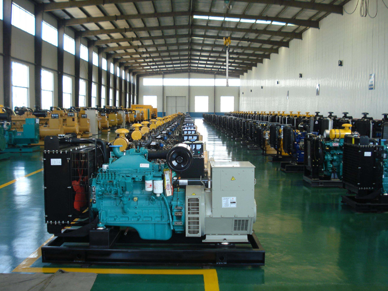 华宁租赁发电机-柴油发电机组冒蓝烟、冒黑烟、冒白烟故障分析