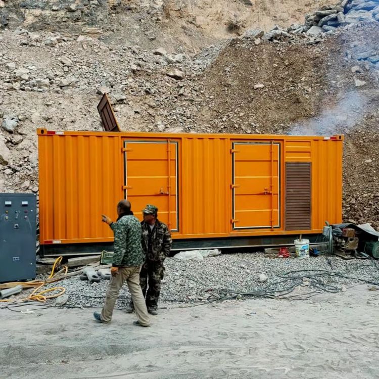 华宁如何选择适合自己的 800KW 柴油发电机组？