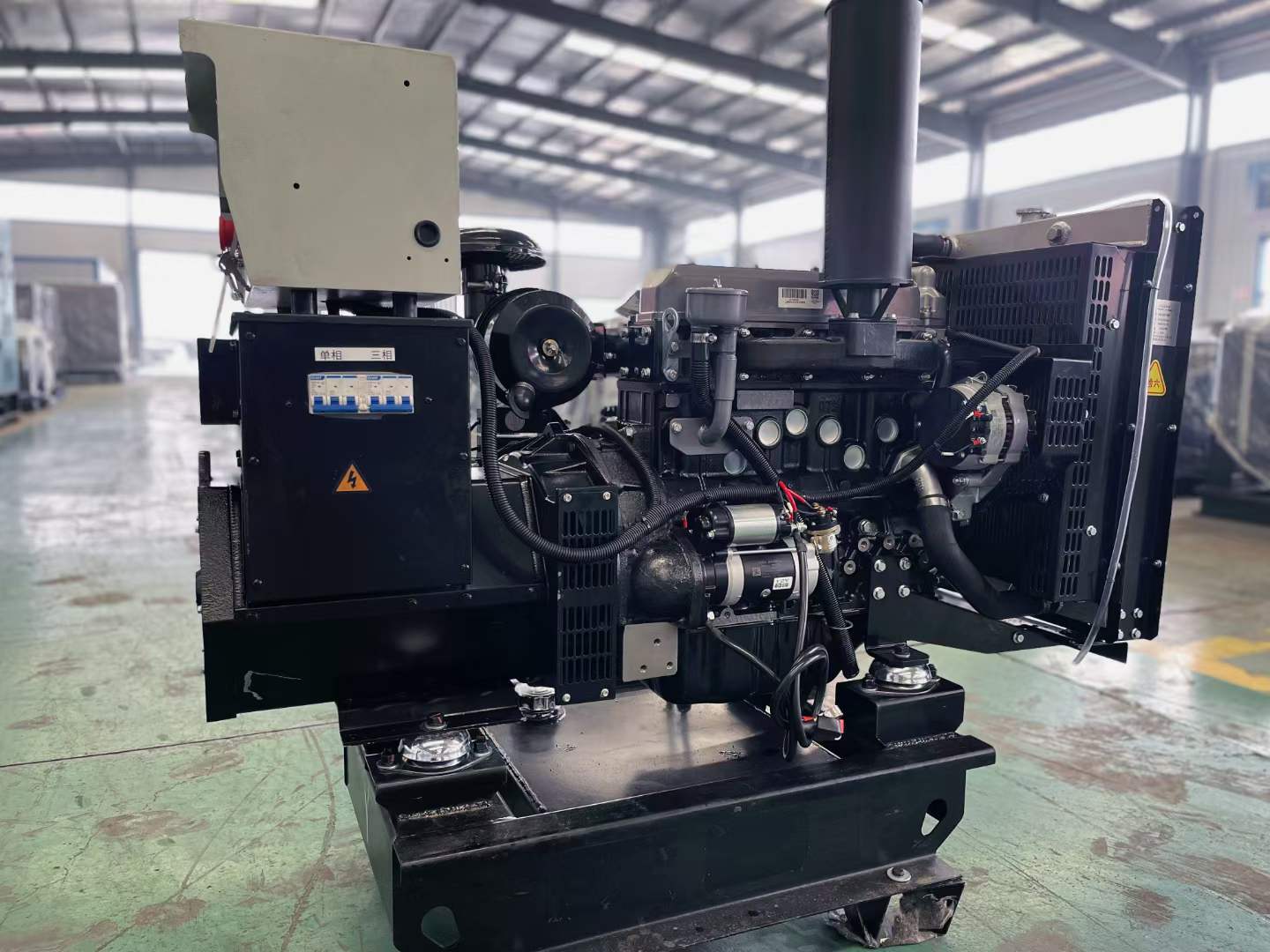 华宁如何降低电感性负载对发电机的影响？