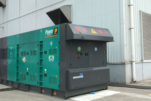 华宁燃油滤清器的更换流程是怎样的？