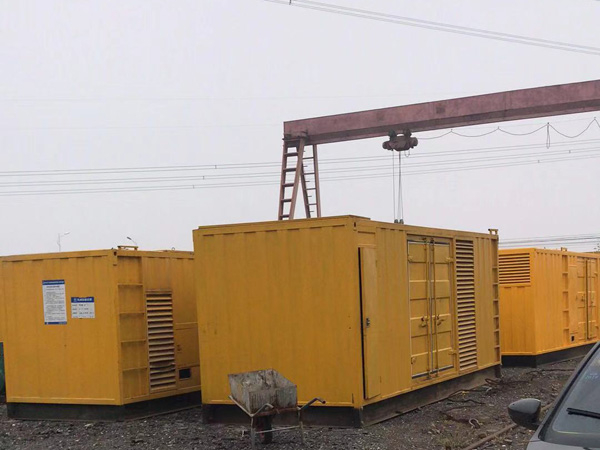 华宁100kw柴油发电机组每小时油耗？